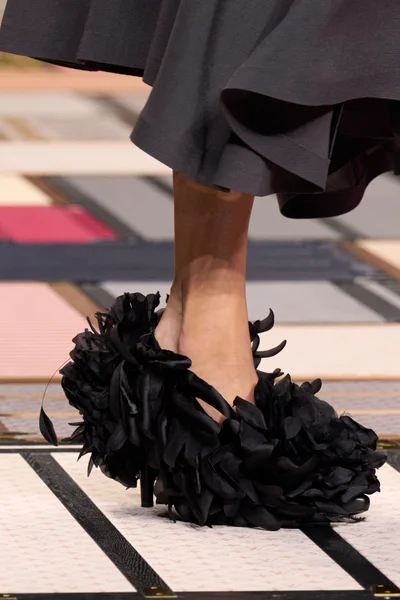 Look 25